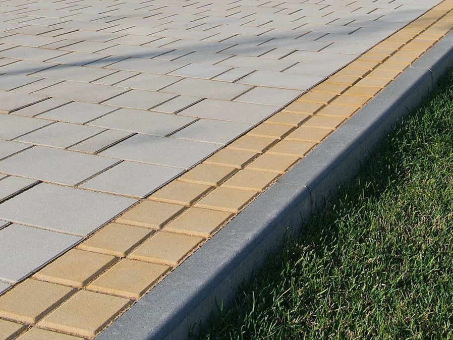 Продажа тротуарного бордюра в Кронштадте